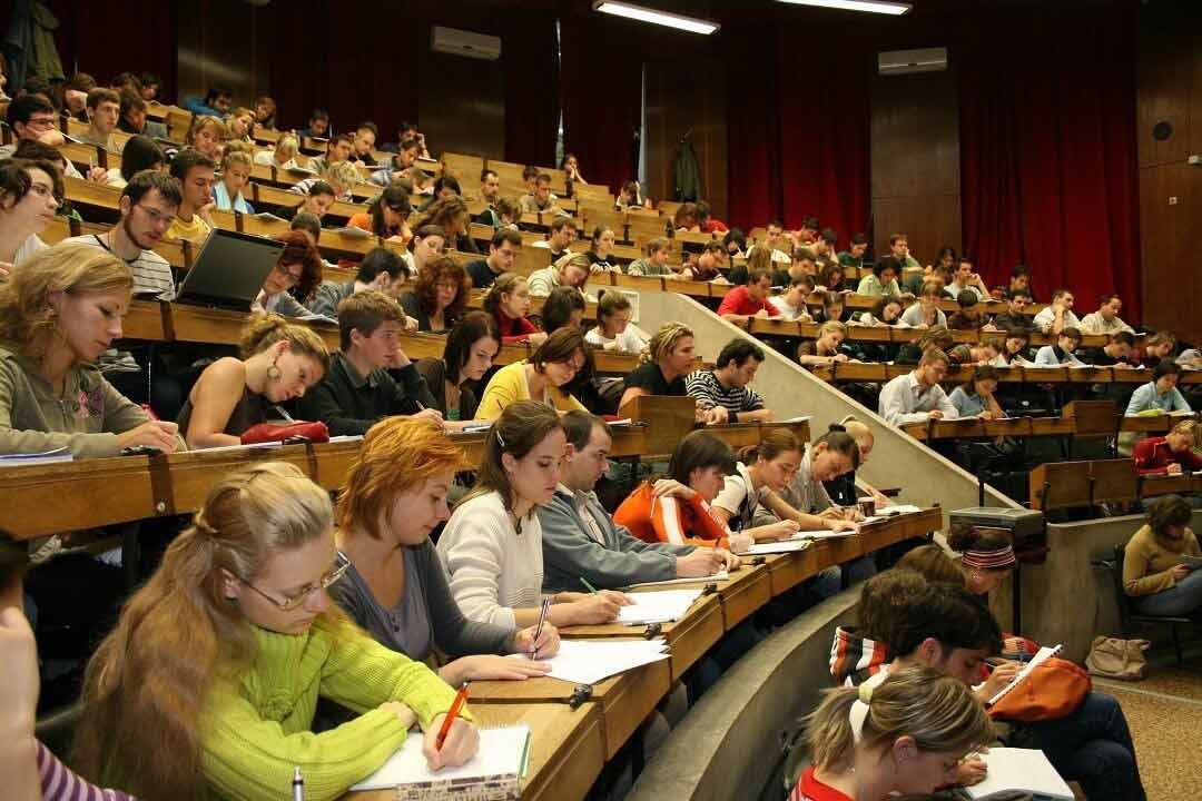 کلاس درس دانشگاه مجارستان